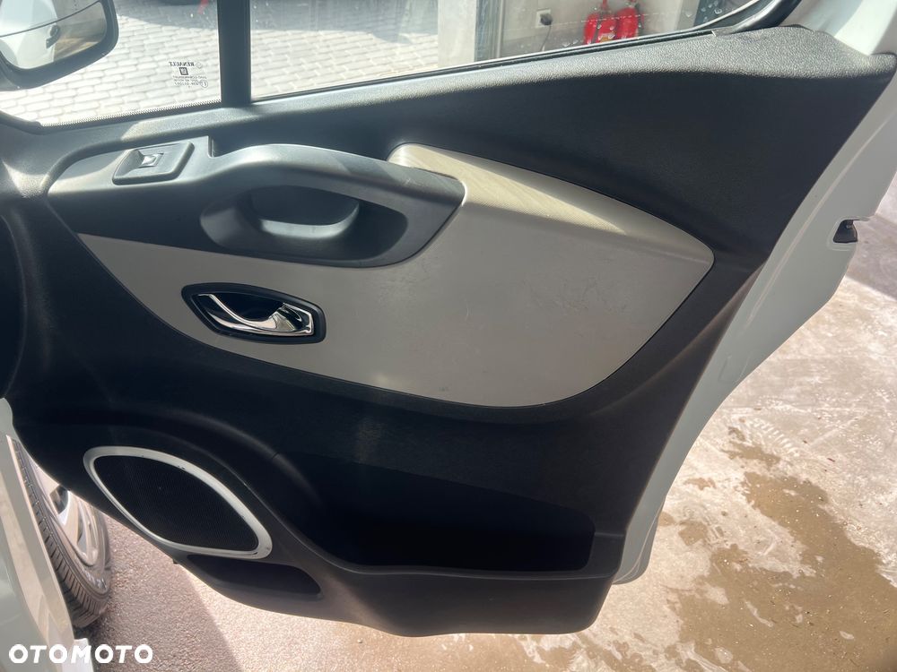 Renault Trafic - 29