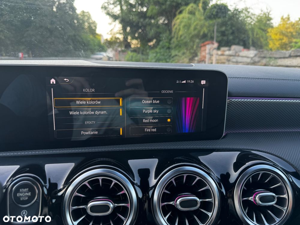 Mercedes-Benz CLA 220 7G-DCT Progressive - 28