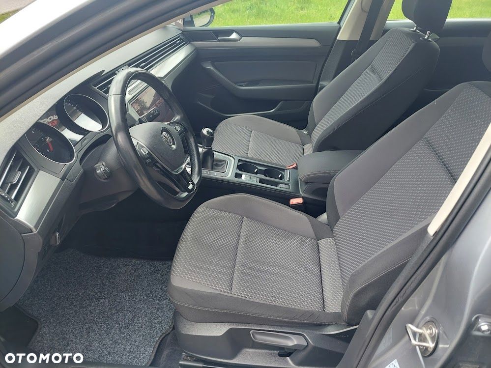 Volkswagen Passat 2.0 TDI BMT Comfortline - 5