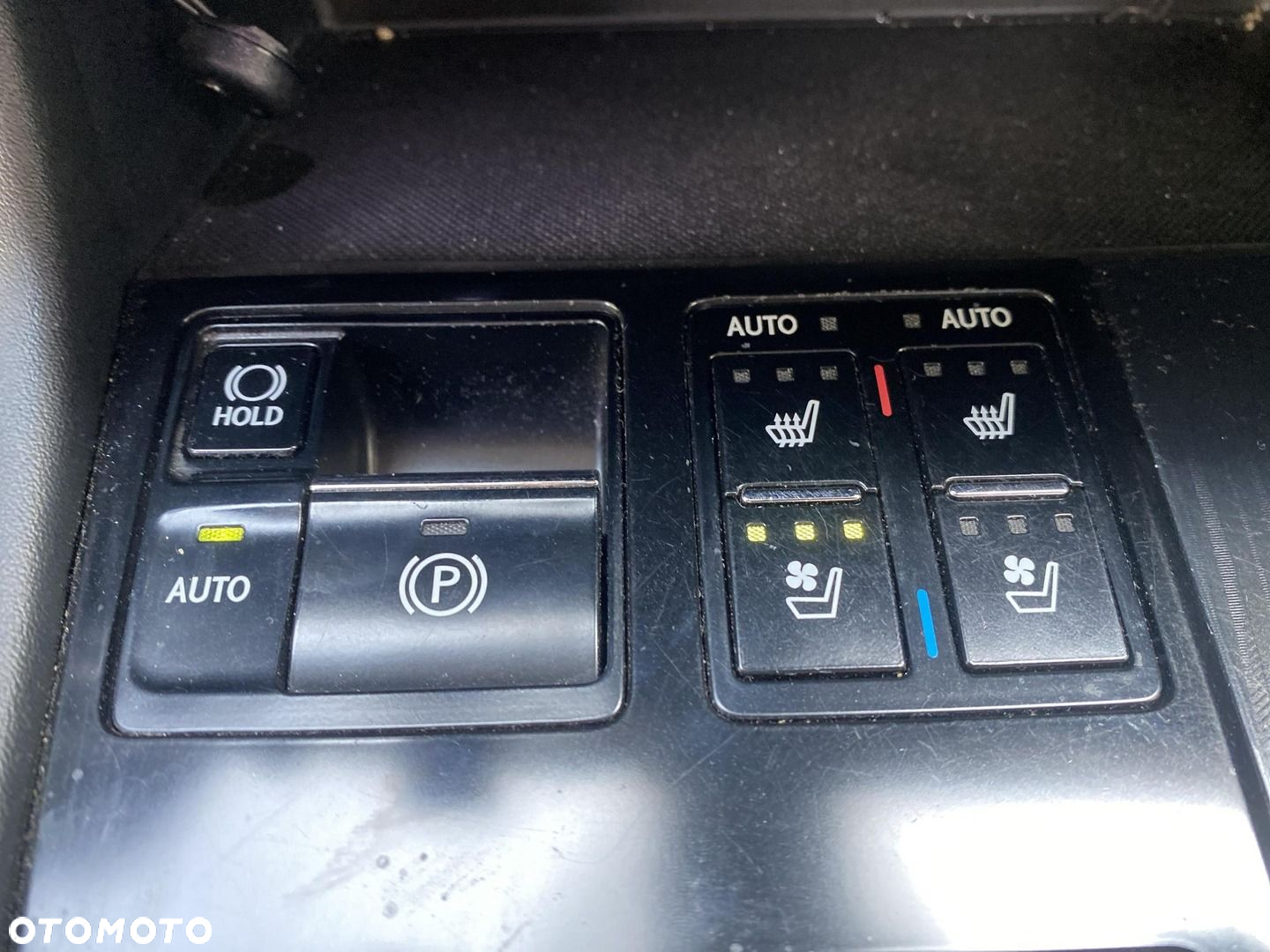 Lexus RX - 22