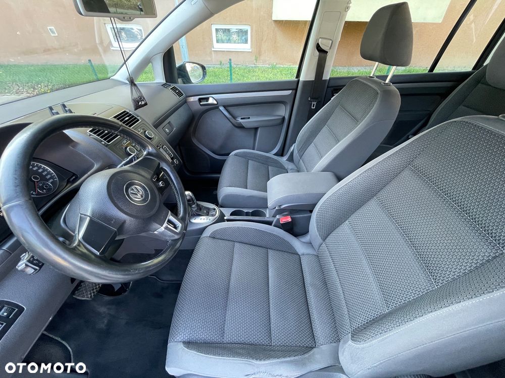 Volkswagen Touran 2.0 TDI DPF Highline DSG - 17