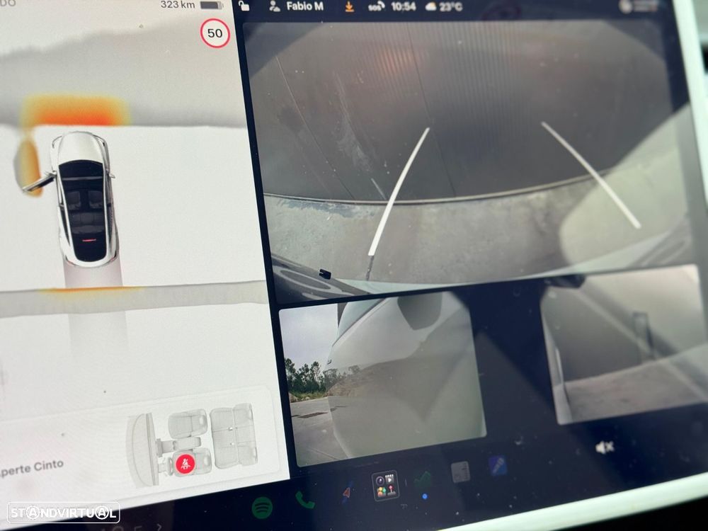 Tesla Model Y Standard Long Range RWD - 14