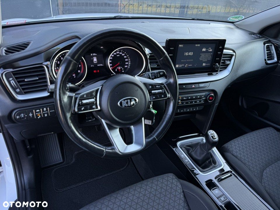 Kia Ceed 1.5 T-GDI L Business Line Plus - 19