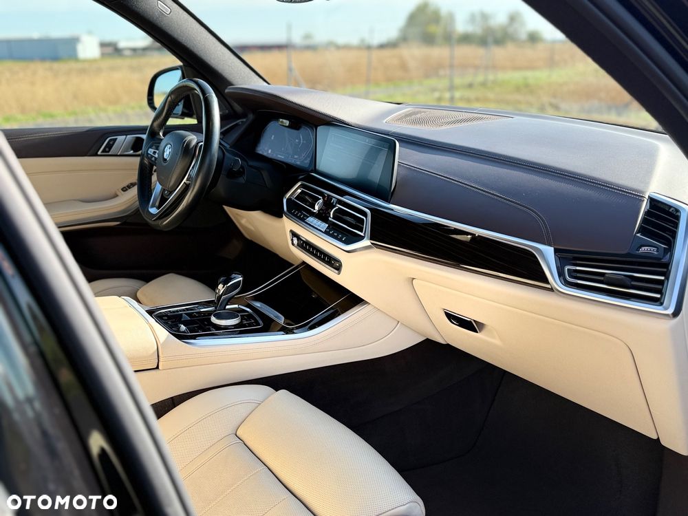 BMW X5 xDrive30d - 16