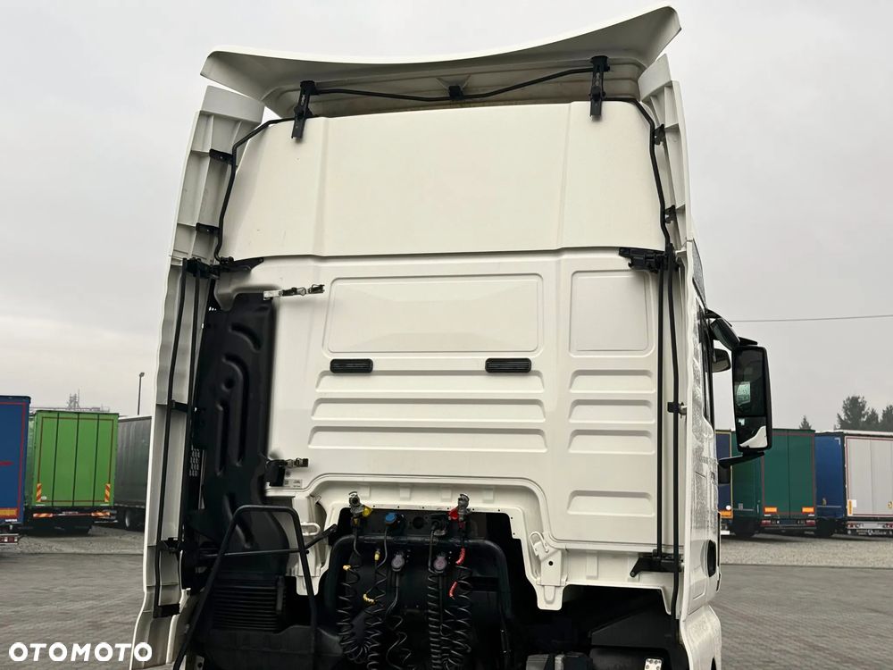 MAN TGX 18.440 / MEGA / LOW DECK / SALON PL - 13