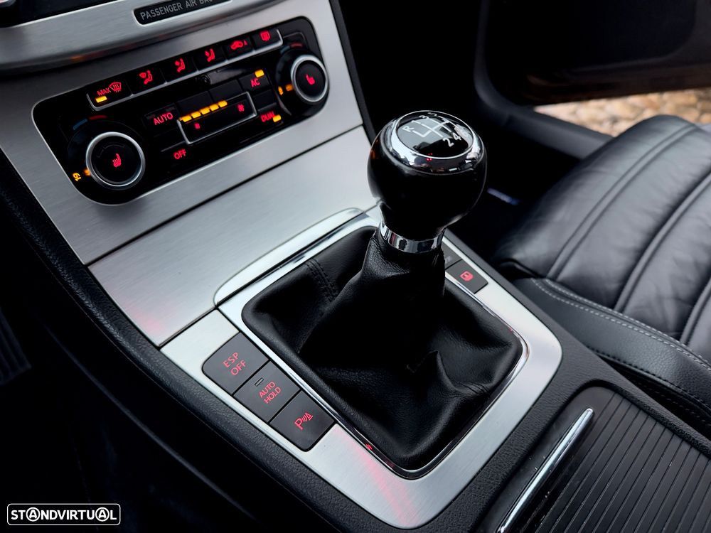 VW Passat CC 2.0 TDi Exclusive - 47