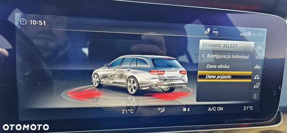 Mercedes-Benz Klasa E 220 d 4-Matic 9G-TRONIC - 38