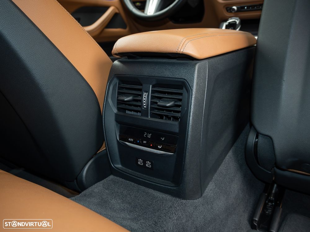 BMW 420 d Pack Desportivo M Auto - 23