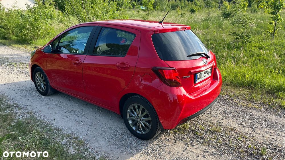 Toyota Yaris 1.33 Premium - 4
