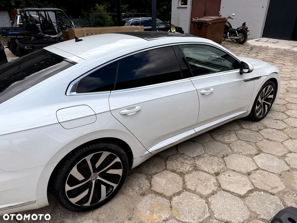 Volkswagen Arteon 2.0 TDI SCR R-Line DSG - 12