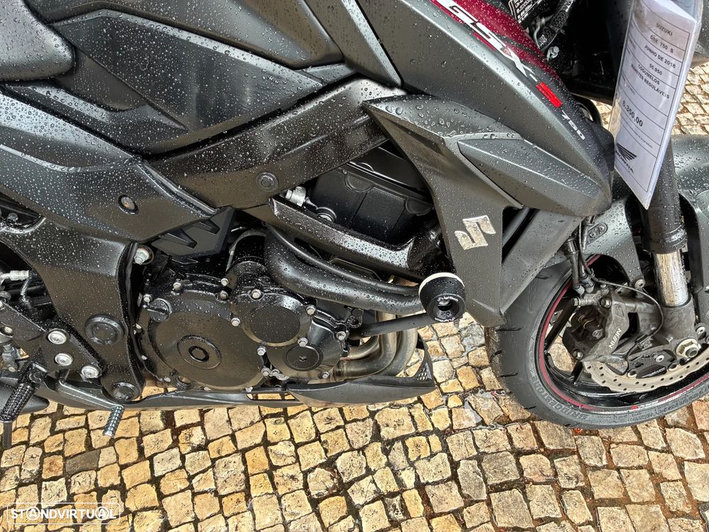 Suzuki GSX 750 S - 6