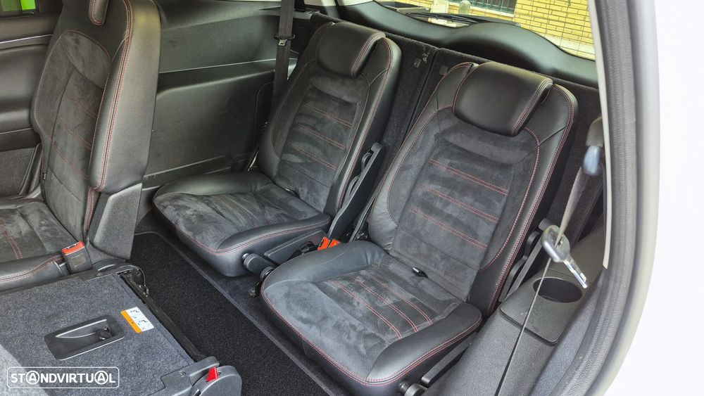 Ford S-Max 2.0 TDCi Titanium 7L - 15