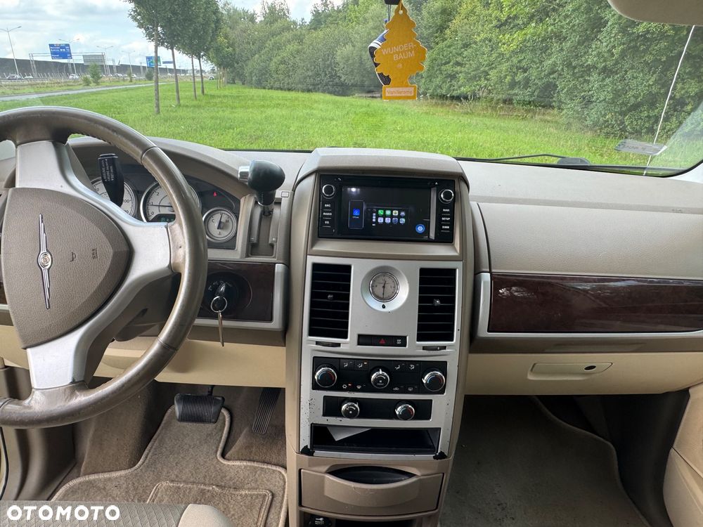Chrysler Town & Country 3.8 Touring - 12