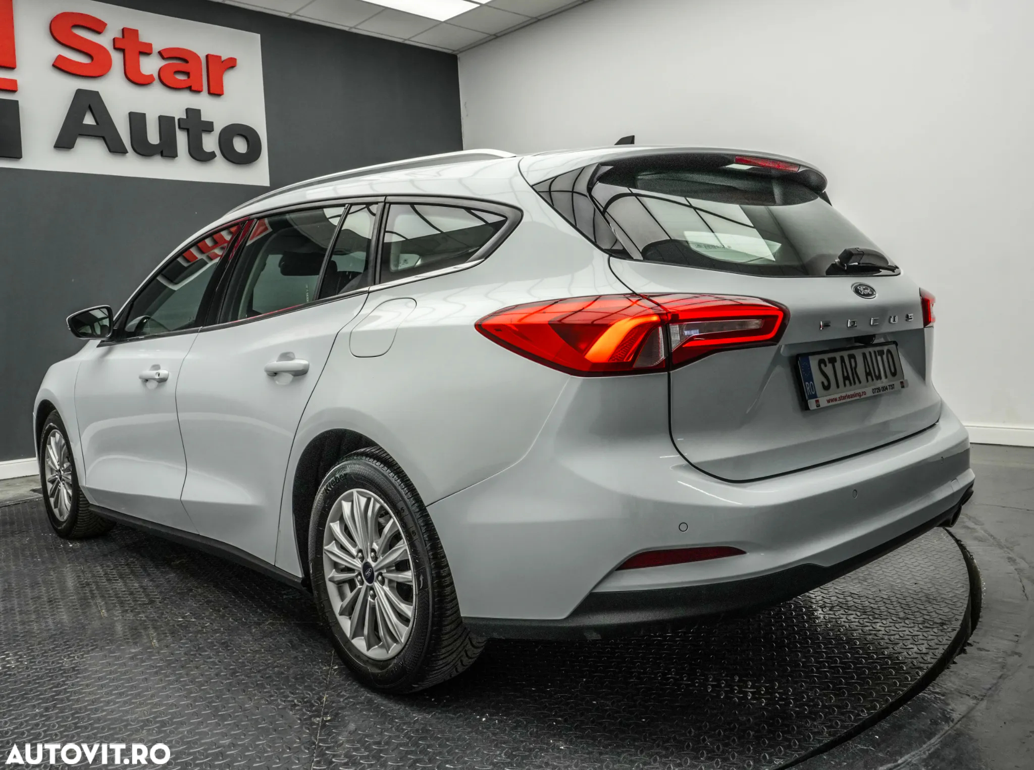 Ford Focus 2.0 EcoBlue Titanium Business - 4