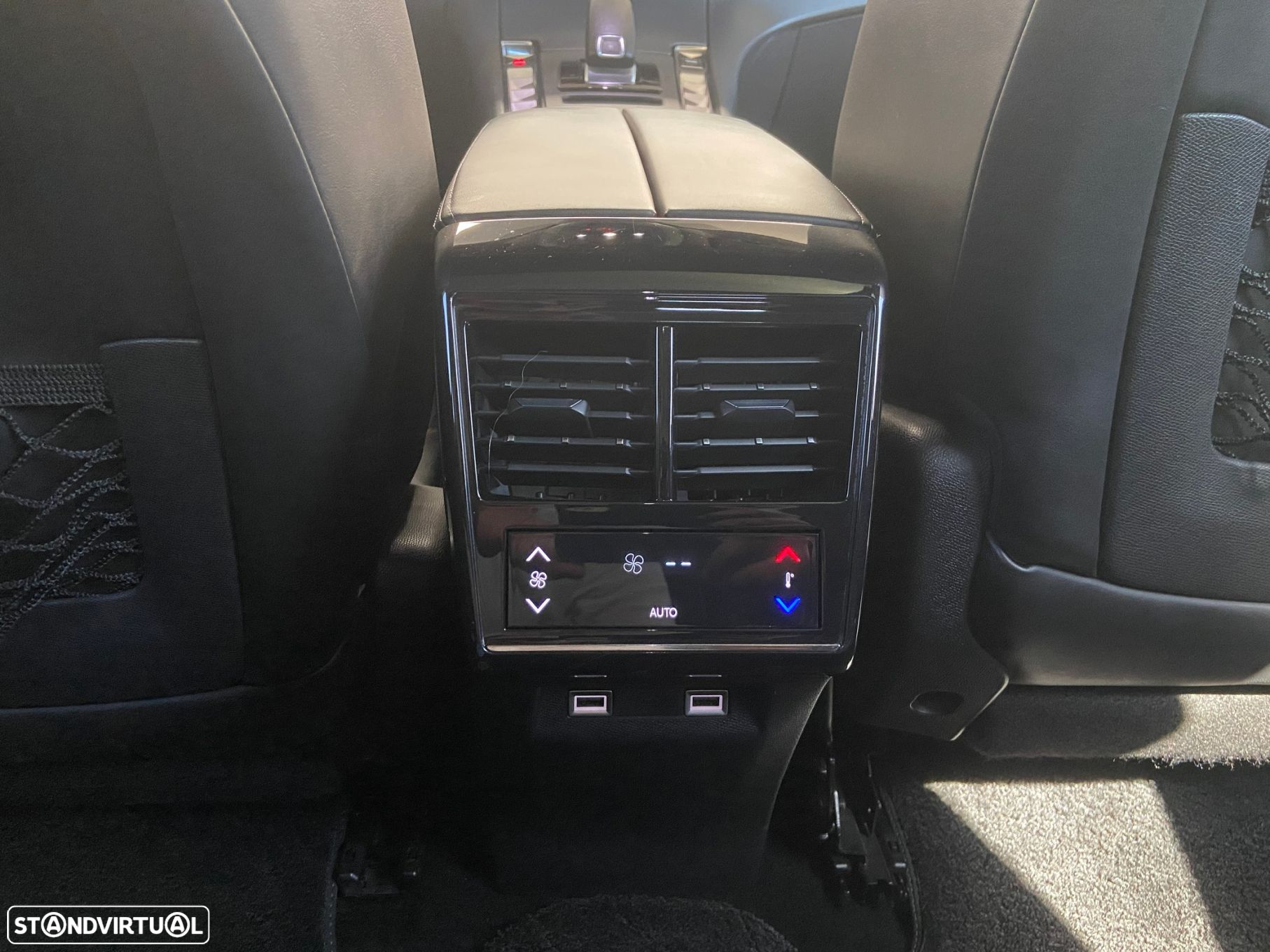 DS DS7 Crossback - 26