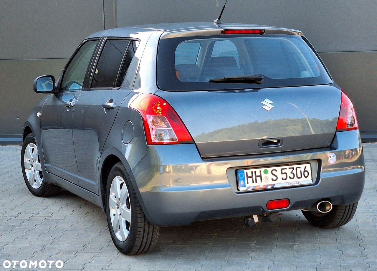 Suzuki Swift - 4