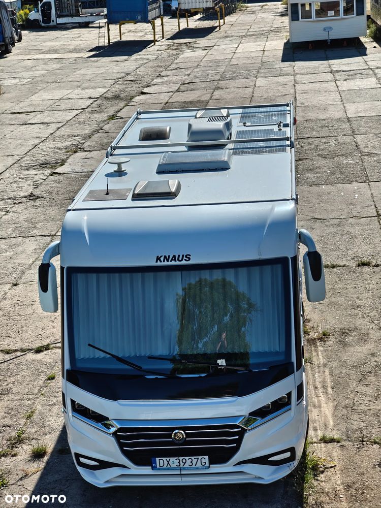 KNAUS Live i700 meg - 40