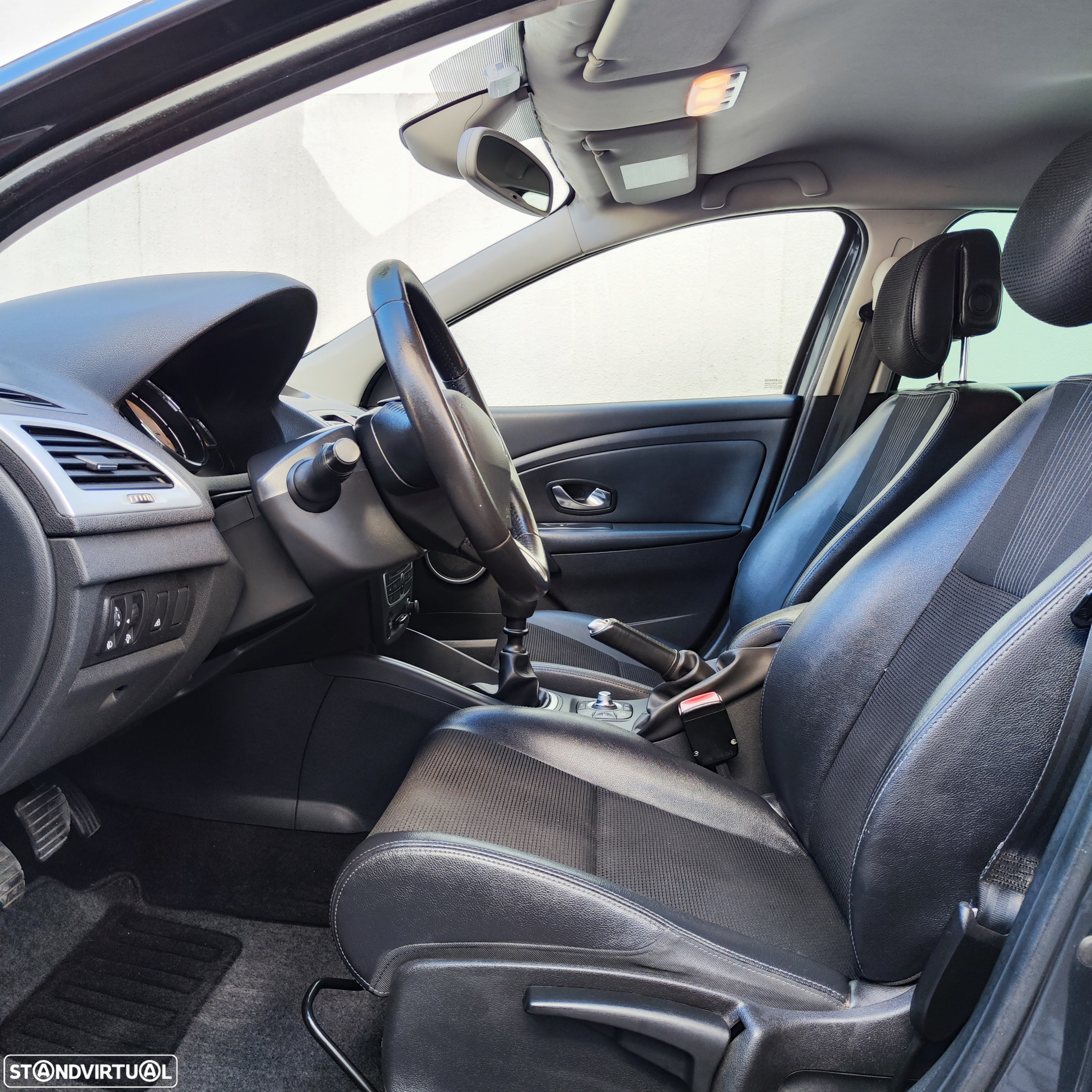 Renault Mégane Sport Tourer 1.5 dCi Dynamique S CO2 Champion - 6