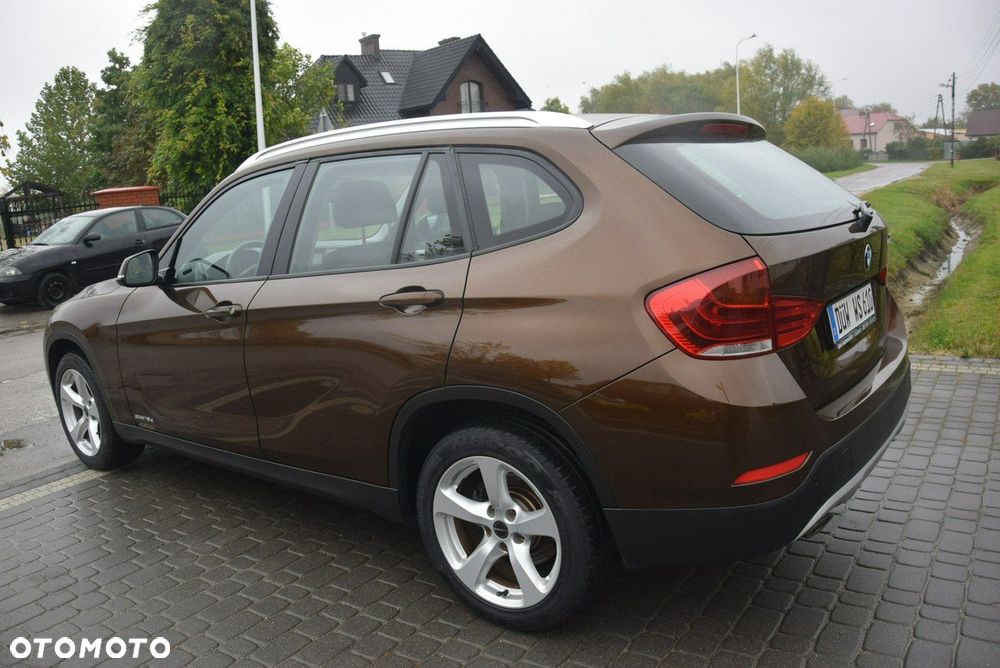 BMW X1 sDrive18d - 11