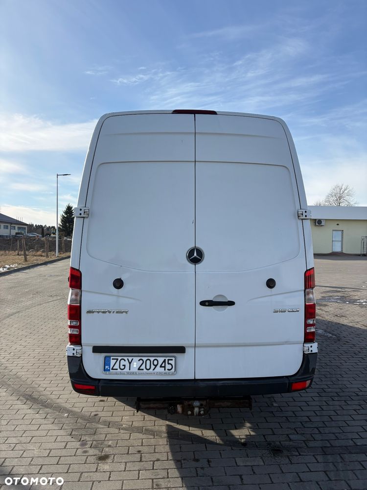 Mercedes-Benz Sprinter - 5