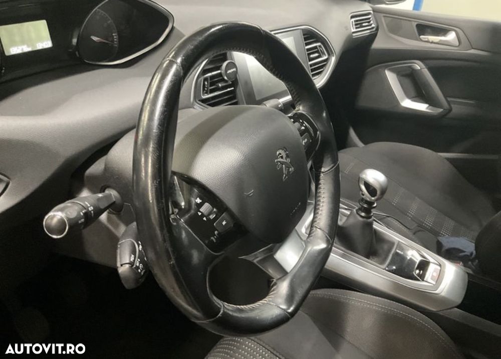 Peugeot 308 PureTech 130 Stop & Start Allure - 12