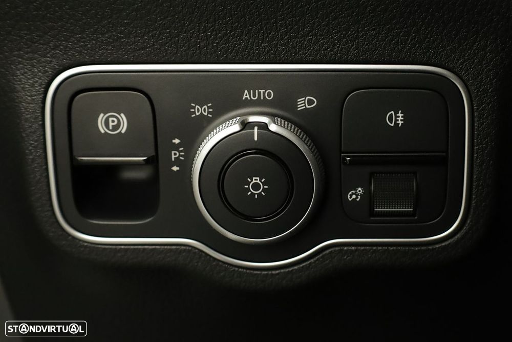 Mercedes-Benz B 250 e AMG Line - 19