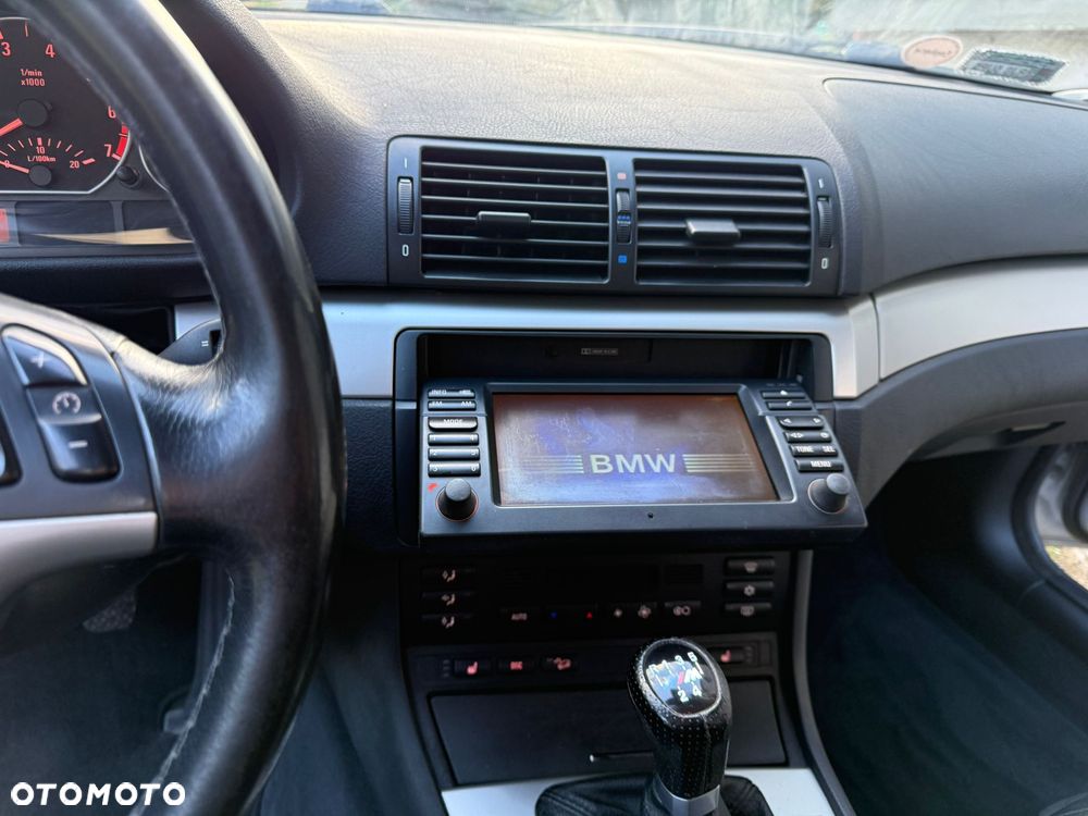 BMW Seria 3 330ix - 16