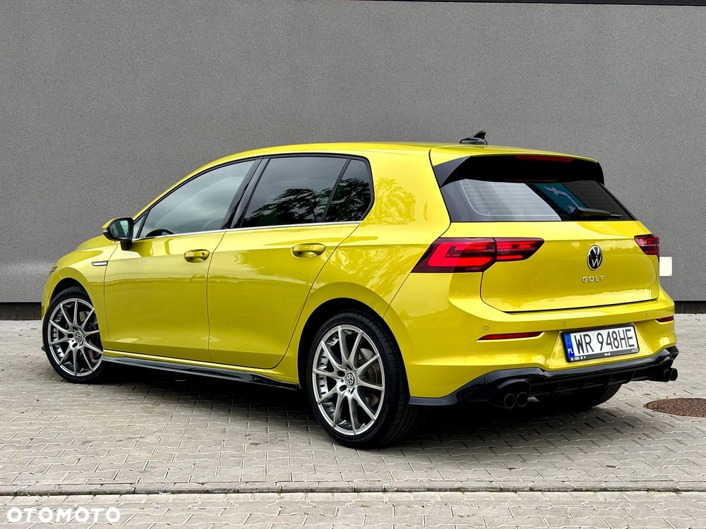 Volkswagen Golf - 6
