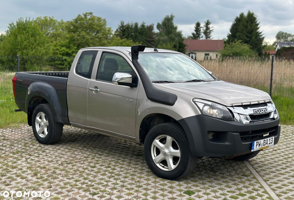 Isuzu D-Max 4x4 Double Cab Custom - 3
