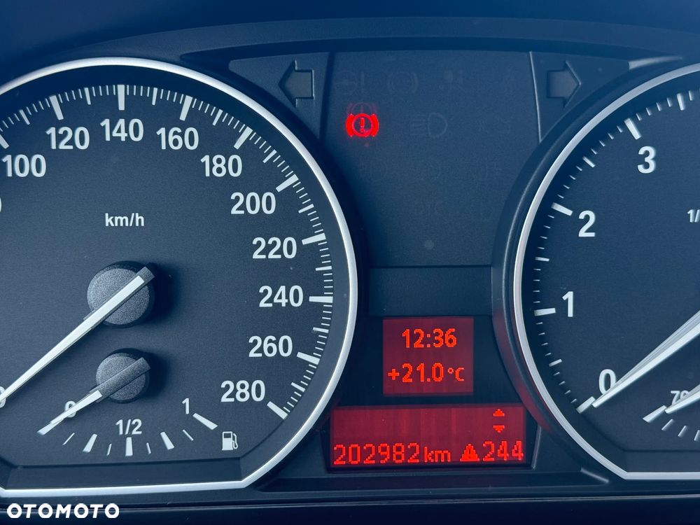 BMW Seria 1 130i - 13