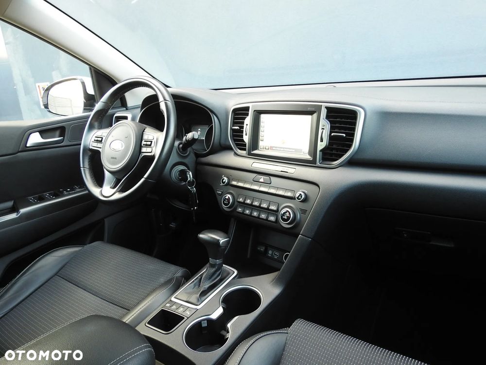 Kia Sportage 1.7 CRDI 2WD ISG Dream-Team Edition - 17