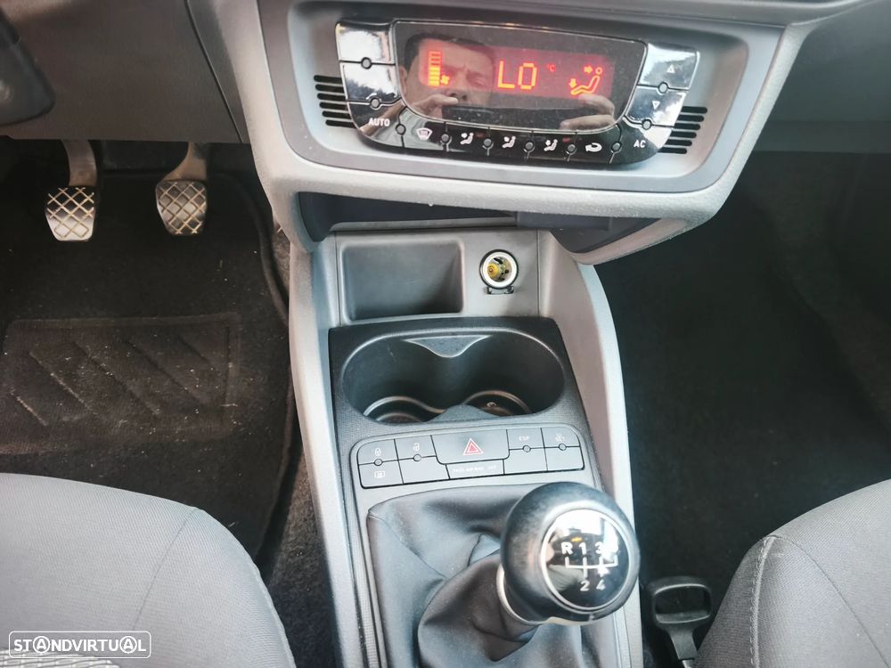 SEAT Ibiza ST 1.6 TDI Style DPF - 7