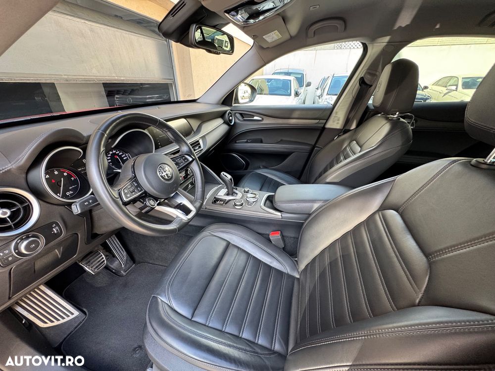 Alfa Romeo Stelvio 2.0 Turbo AWD AT8 Estrema - 15