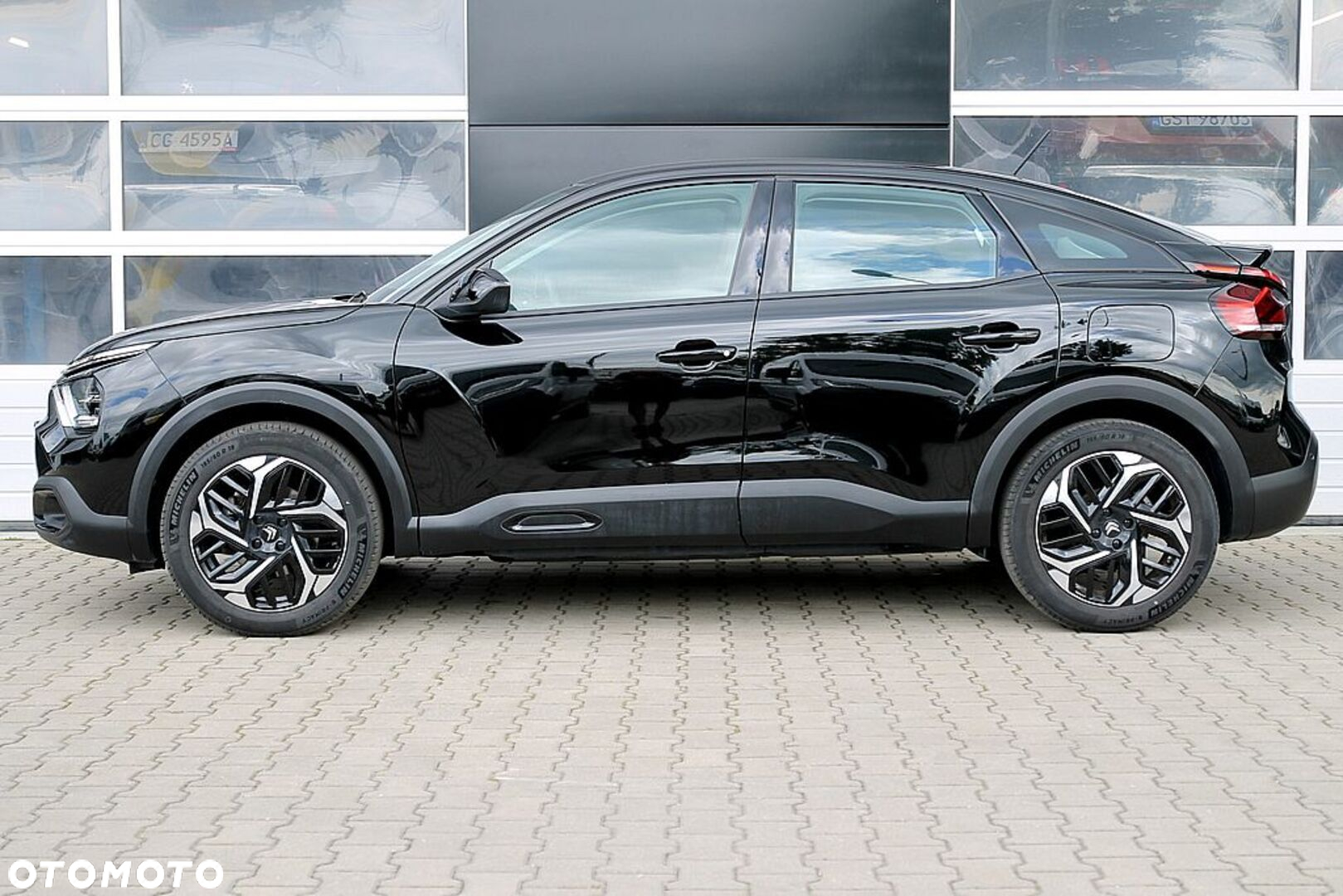 Citroën C4 1.2 PureTech Plus S&S EAT8 - 11
