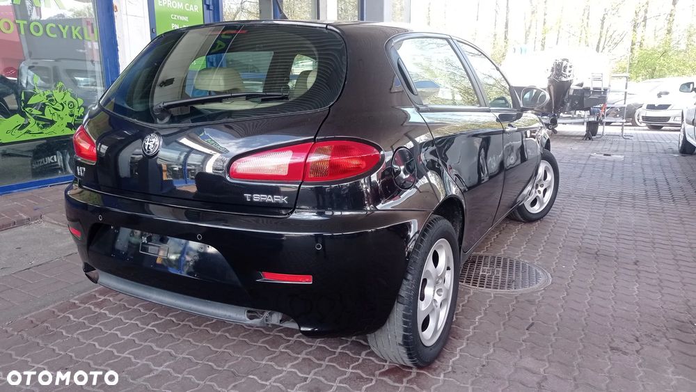 Alfa Romeo 147 1.6 Twin Spark ECO Eleganza - 13