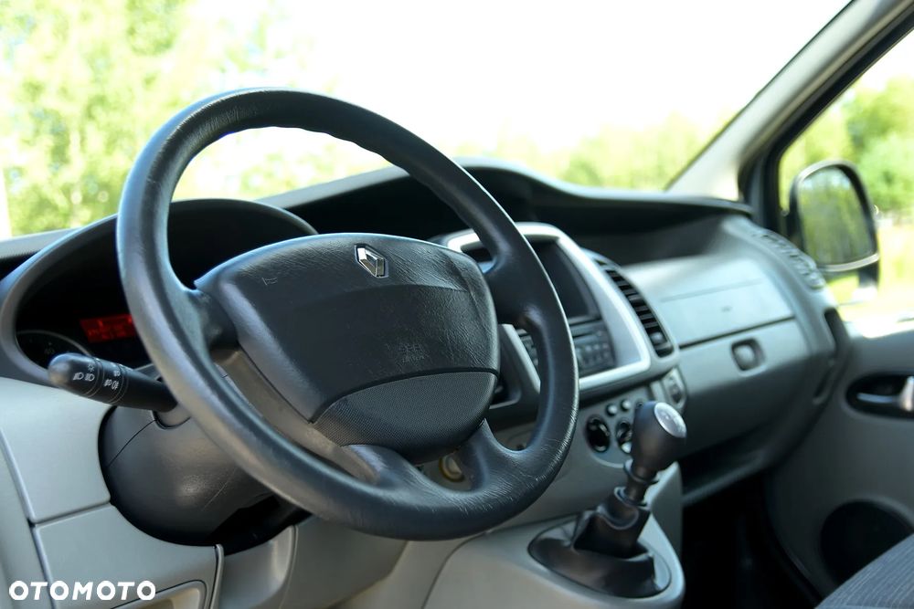 Renault Trafic - 26
