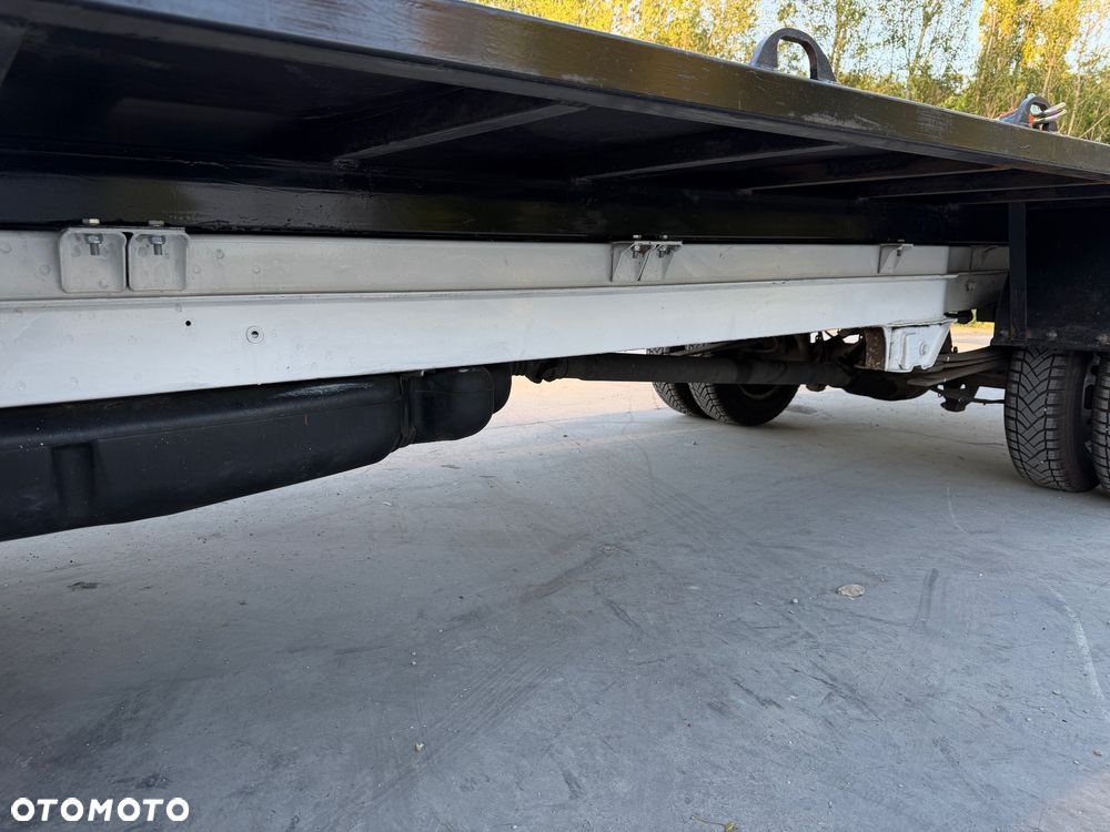 Mercedes-Benz Sprinter - 7