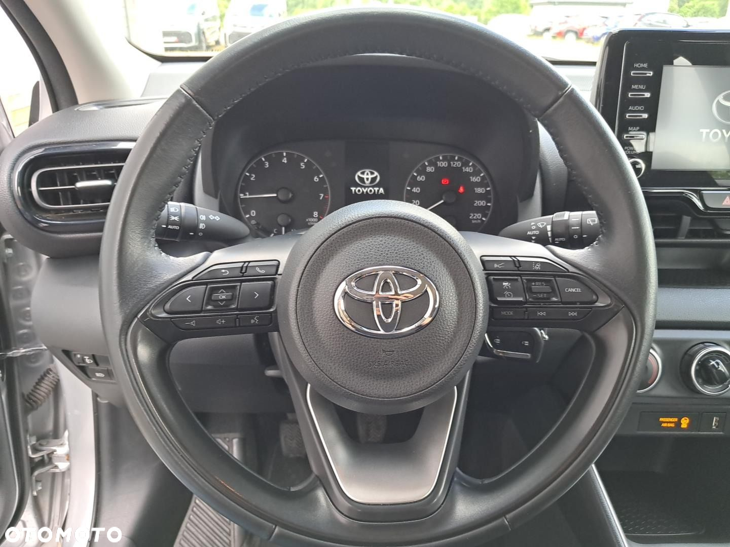 Toyota Yaris - 7