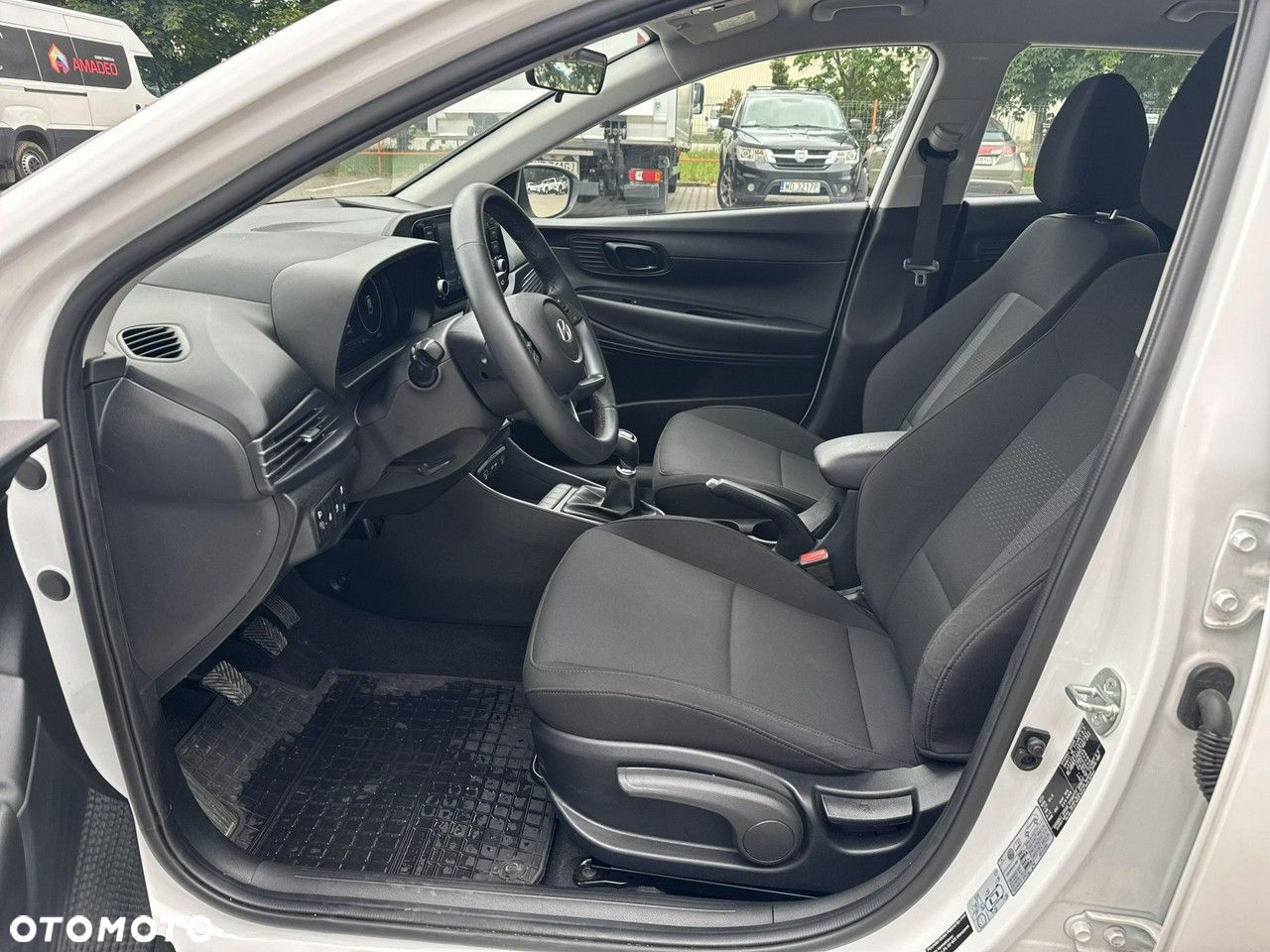 Hyundai i20 1.2 Modern - 11