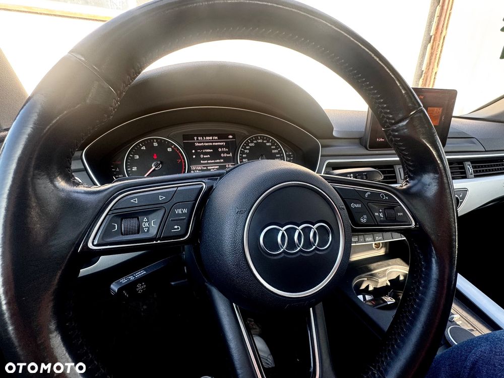 Audi A4 Limousine - 22