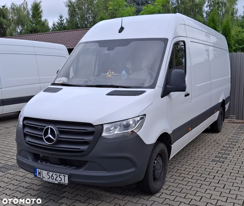 Mercedes-Benz 317 - 2