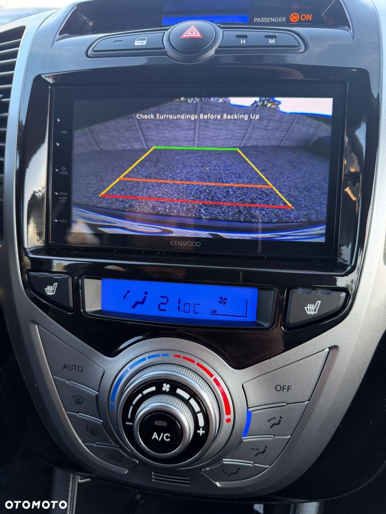 Hyundai ix20 1.4 Premium - 27