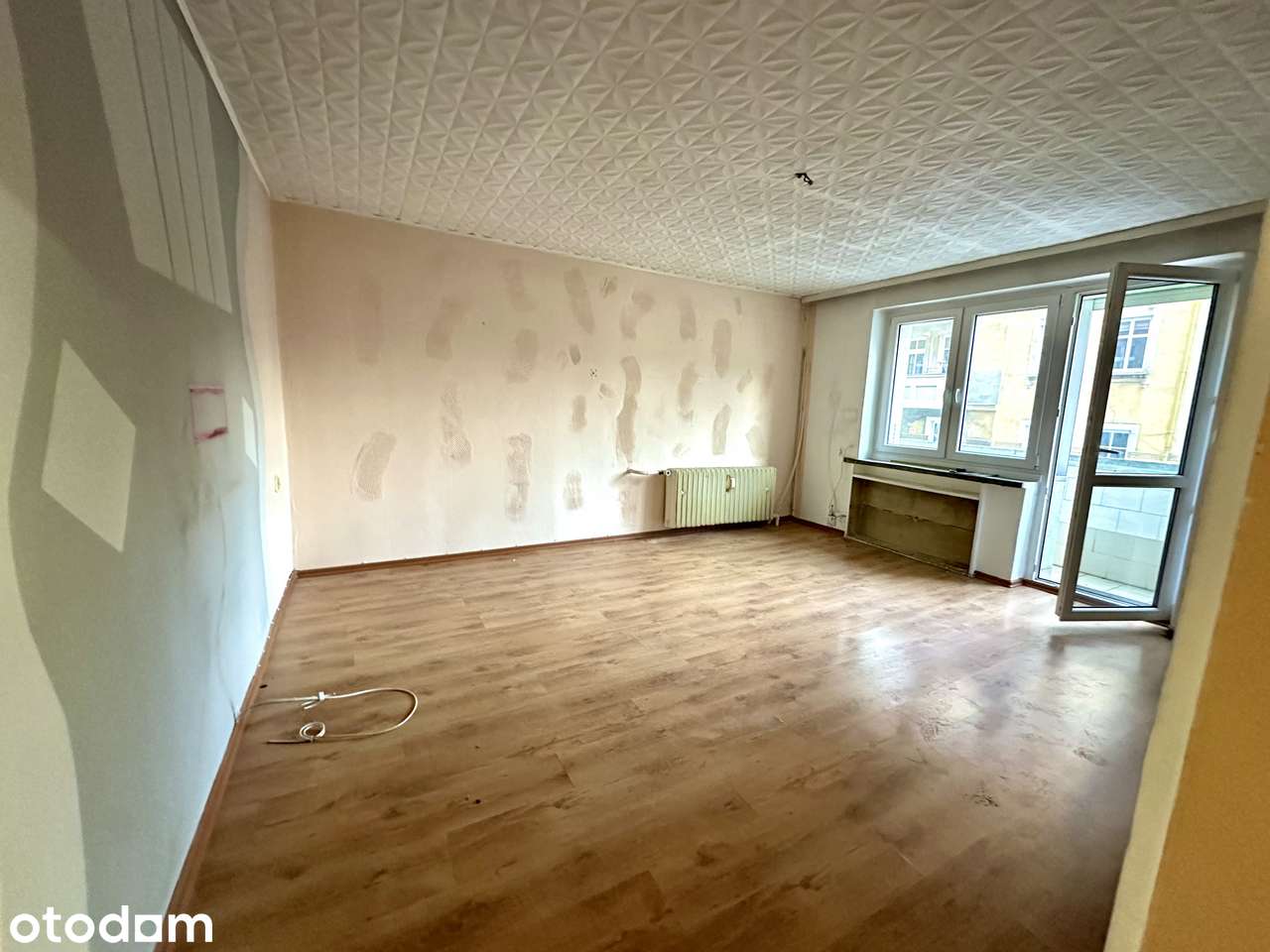 Mieszkanie na parterze w bloku -zamknięty teren