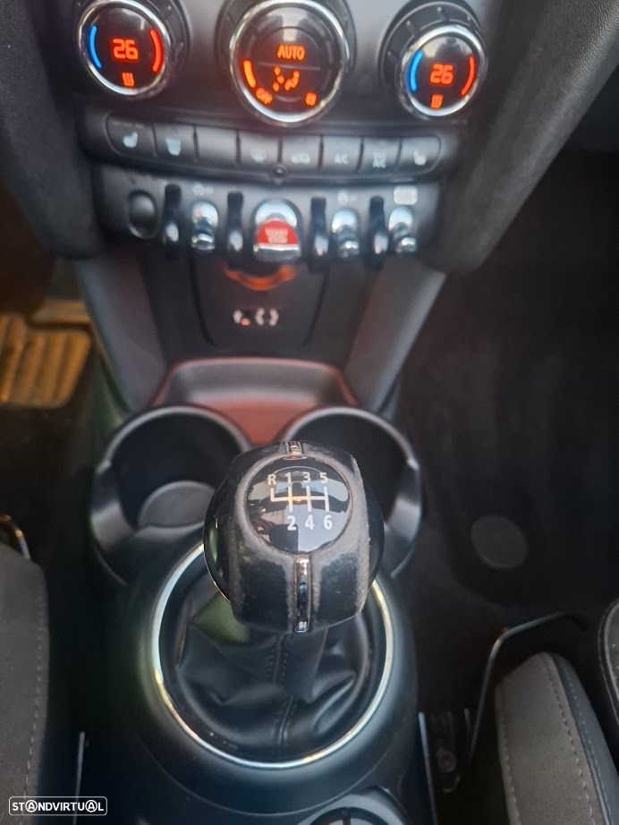 MINI Cabrio Cooper Essential - 30