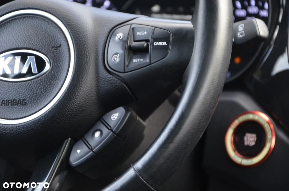 Kia Carens 2.0 GDI Edition 7 - 24