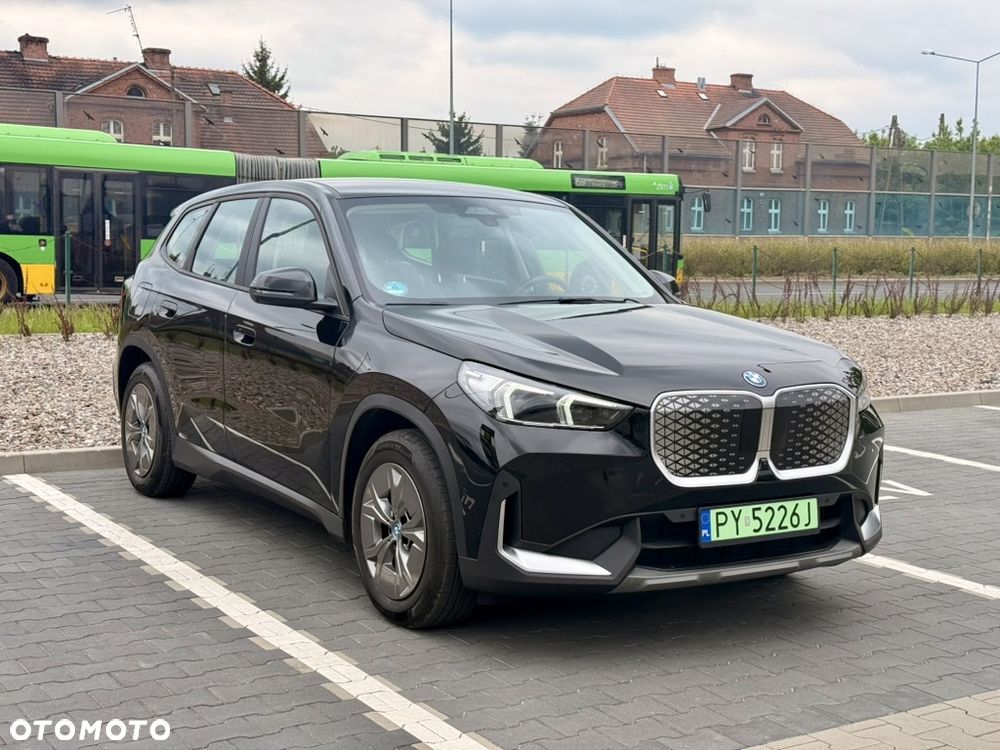 BMW iX1 eDrive20 xLine - 2