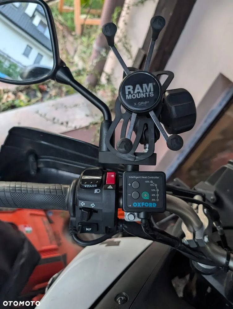 Suzuki V-STROM - 7