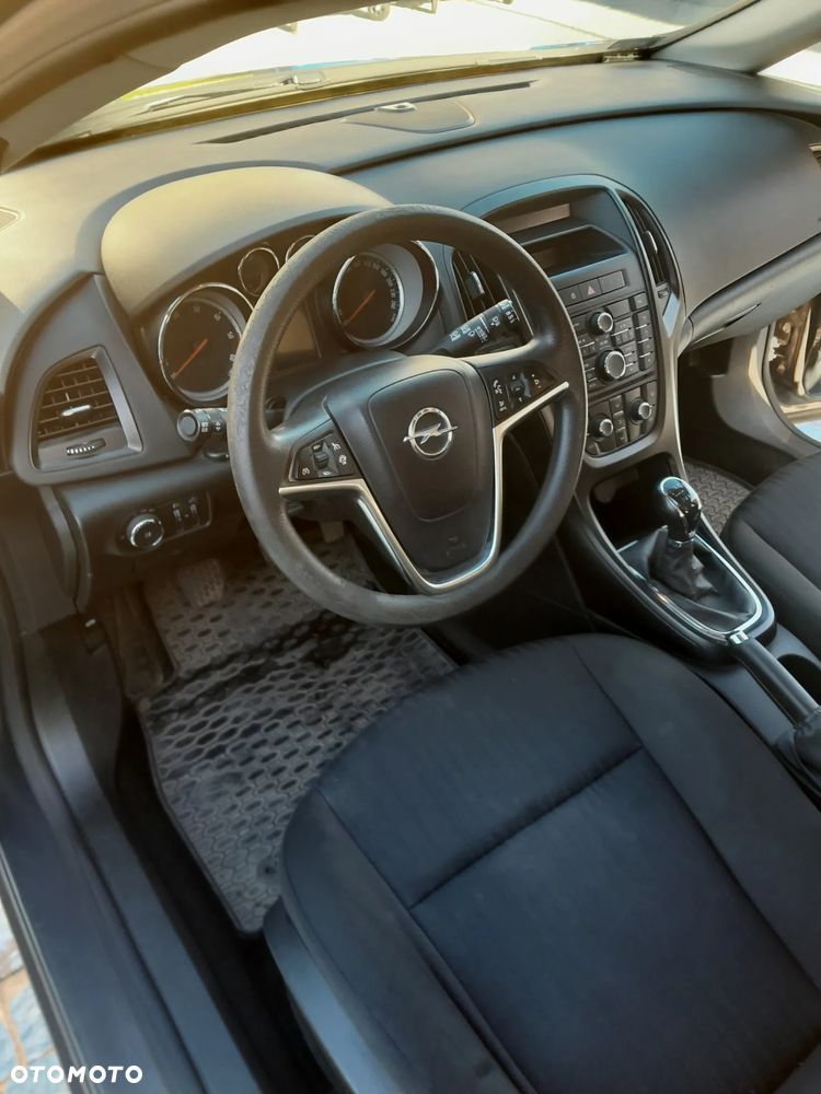 Opel Astra 1.6 CDTI Essentia - 6