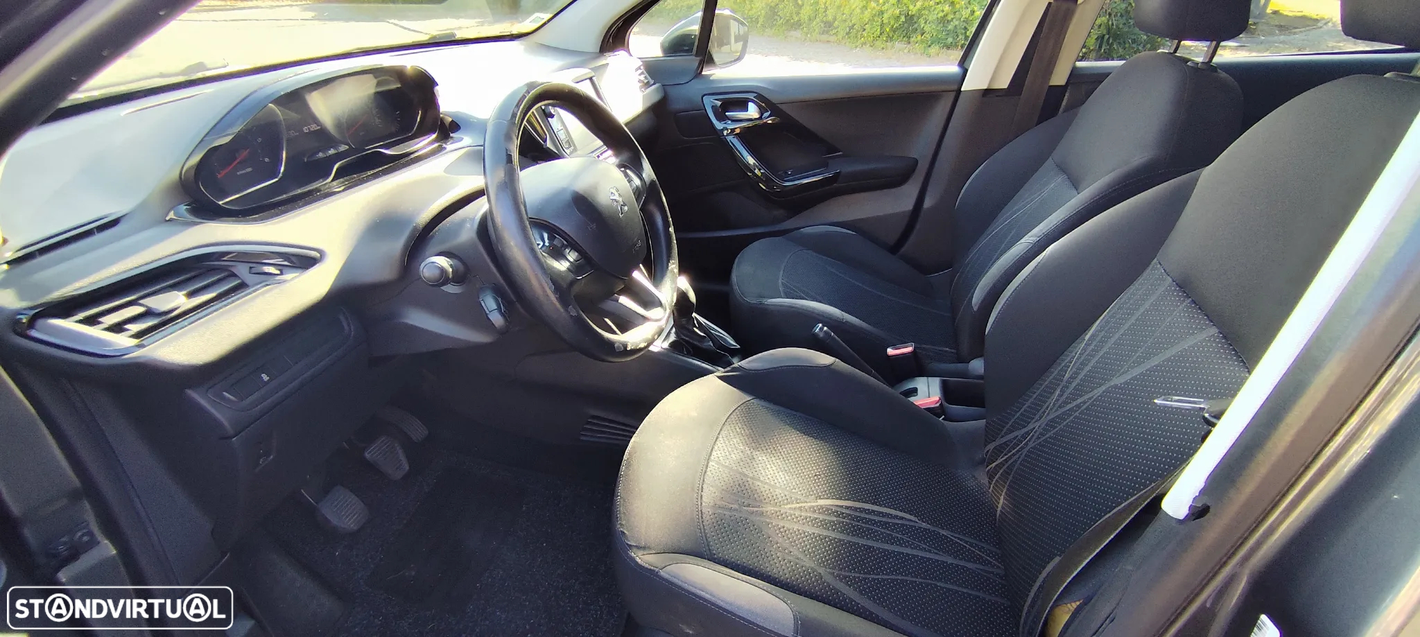Peugeot 208 1.4 HDi Active - 10