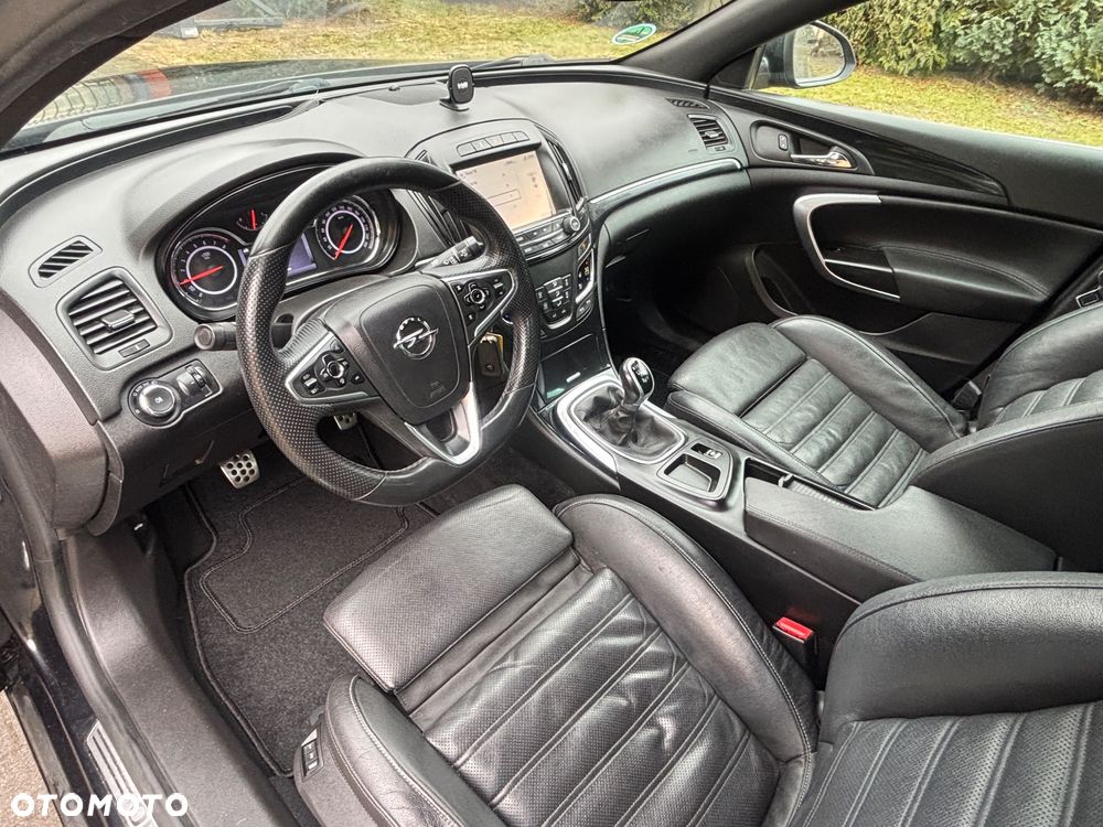 Opel Insignia 2.0 T Cosmo S&S - 24